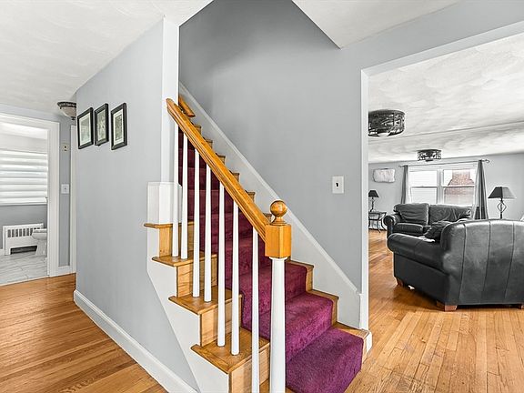 3rd image of 5 Elizabeth Rd