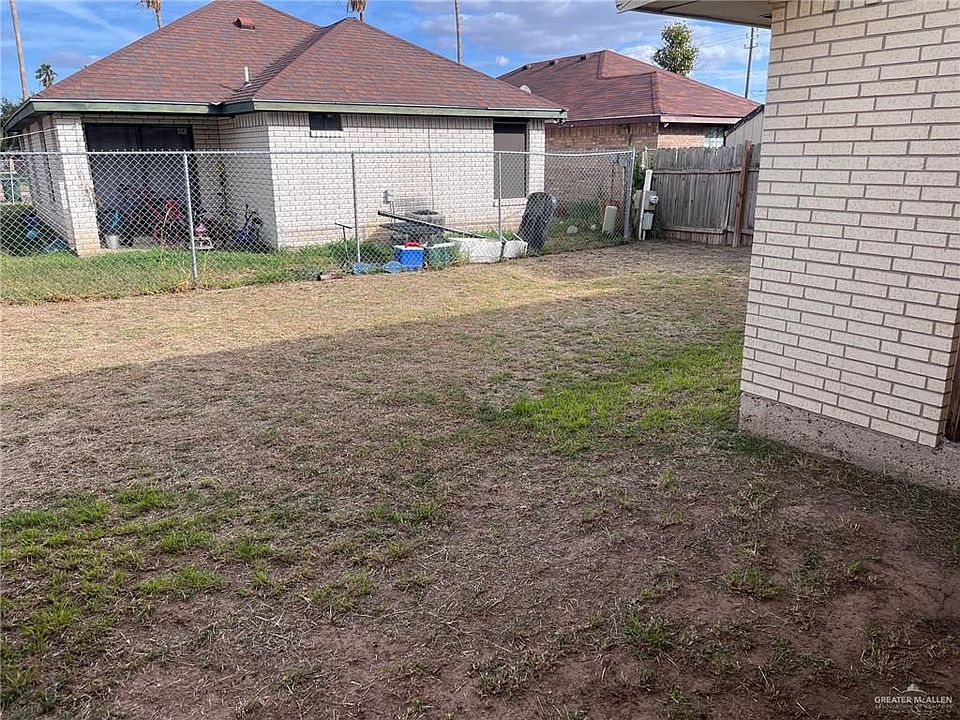 2nd image of 121 New Orleans St
