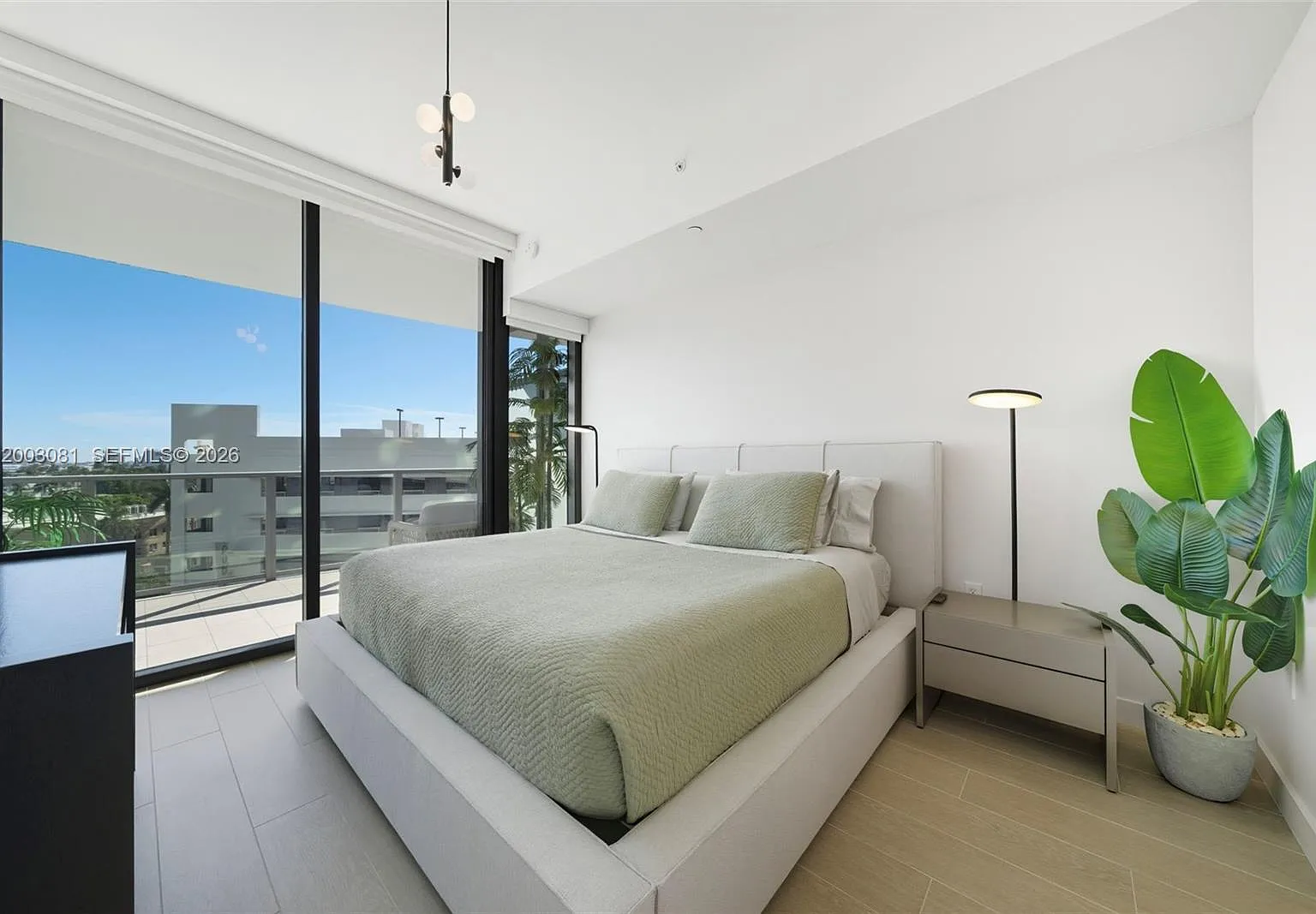 1 bed, 1.5 bath, 732 sqft, $7,500 — Photo 4