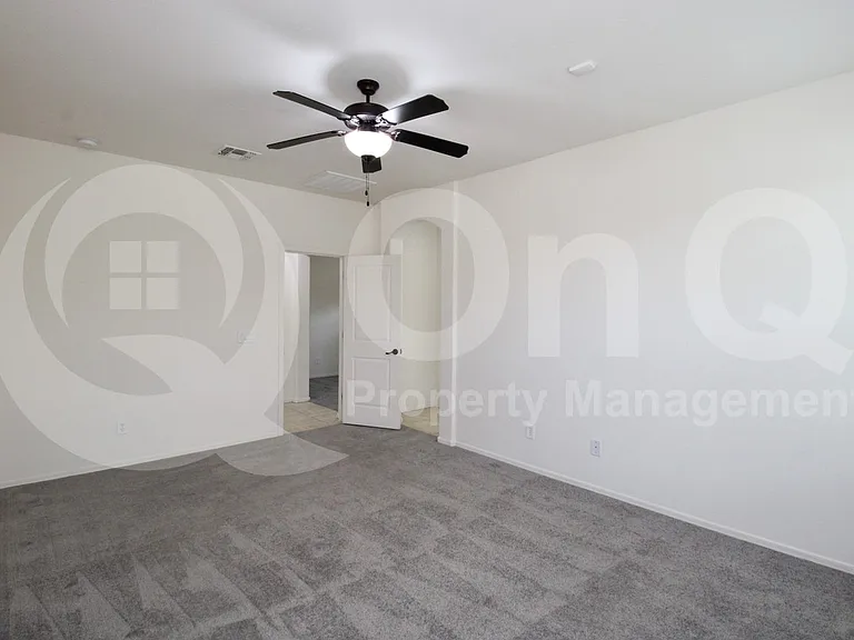2980 E Ridgewood Ln — Photo 12