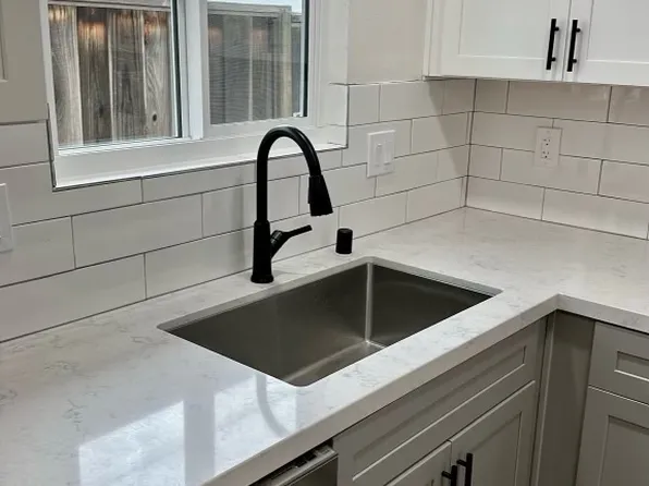 3573 Falcon Dr, Concord, CA 94520