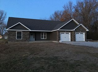 6400 E Grand Ave, Carterville, IL 62918