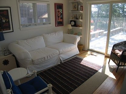 5th image of 323 Marine Blvd