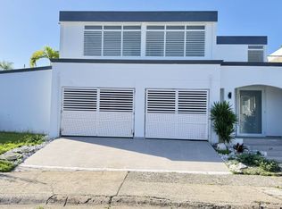 Urb Terranova Calle Pascua #J-7, Guaynabo, PR 00969