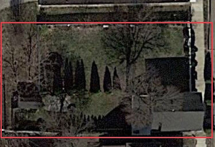 2nd image of 606 Spring St