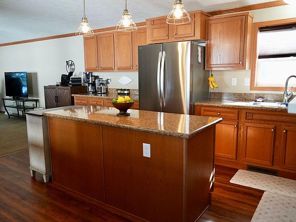 5th image of 108 1st St S #11