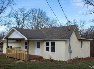 386 Birds Nest Rd, Steelville, MO 65565