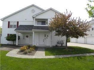 23215 Grist Mill Ct UNIT 27C, Olmsted Falls, OH 44138