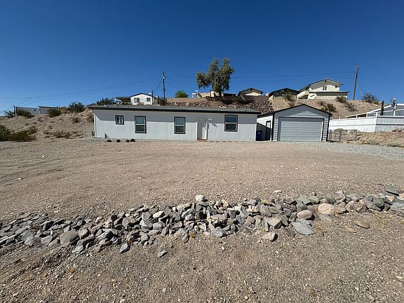 2nd image of 3079 Locust Blvd