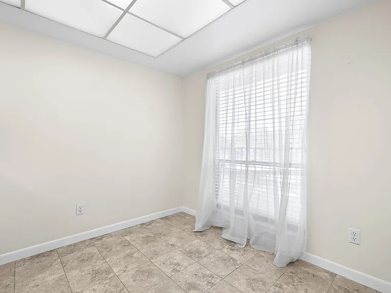 2700 Cove Cay Dr #3F — Photo 18