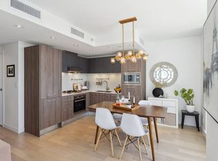 2220 Kingsway #1610, Vancouver, BC V5N 0G4