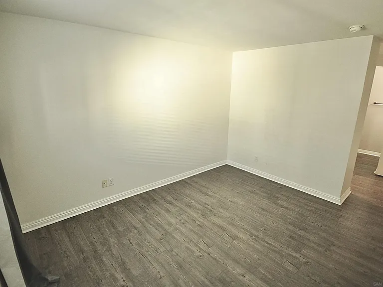 550 Graves Ave #10 — Photo 40