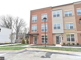 10665 Fairgrounds Dr, Fairfax, VA 22030