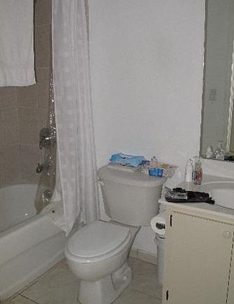 5th image of 7340 NW 114th Ave APT 203