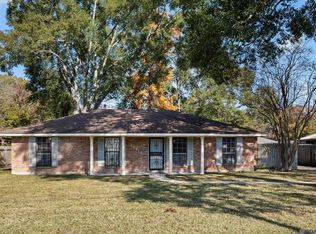 10815 Stanley Aubin Ln, Baton Rouge, LA 70816