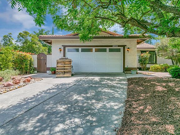 5th image of 8058 Chardonay Ct