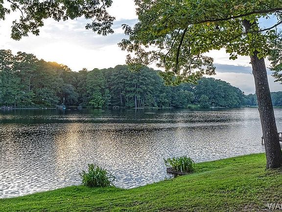 4th image of 4710 Northwood Lake Dr E