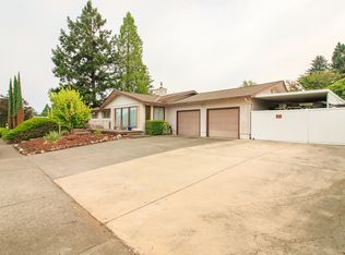 1310 N Keene Way Dr, Medford, OR 97504
