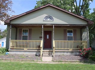 1405 W South 5th St, Shelbyville, IL