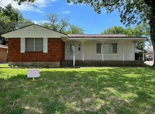 966 Green Castle Dr, Dallas, TX 75232