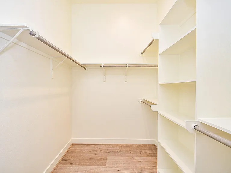 2307 Warhol Way — Photo 24