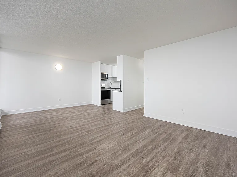 2200 Roche Ct #112 — Photo 5