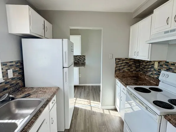 2472 Woodhill Dr #Z1, Lexington, KY 40509