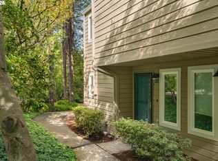 4880 SW Scholls Ferry Rd APT 32, Portland, OR 97225