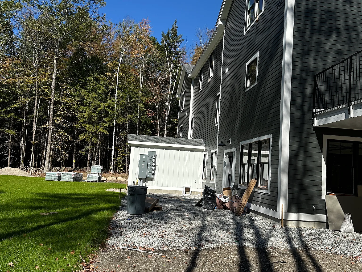 3 bed, 1200 sqft, $2,800 — Photo 3