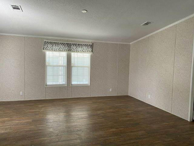 1st image of 3323 NE 14th St Lot A30