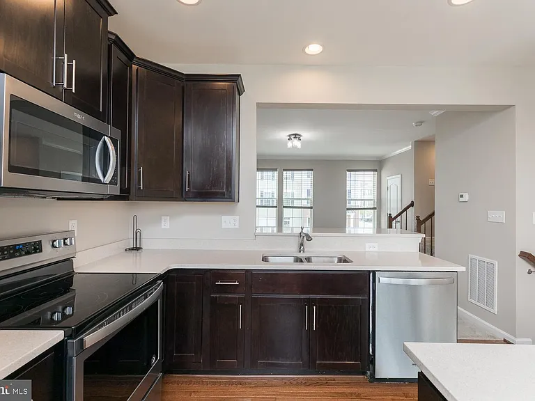 227 Schramm Loop — Photo 10