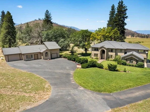 5026 Hoy Rd, Weed, CA 96094