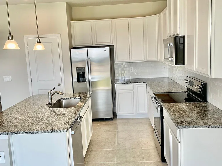 16212 S Port Harbor Blvd — Photo 8