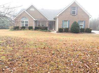 846 Moon Bridge Rd, Winder, GA 30680