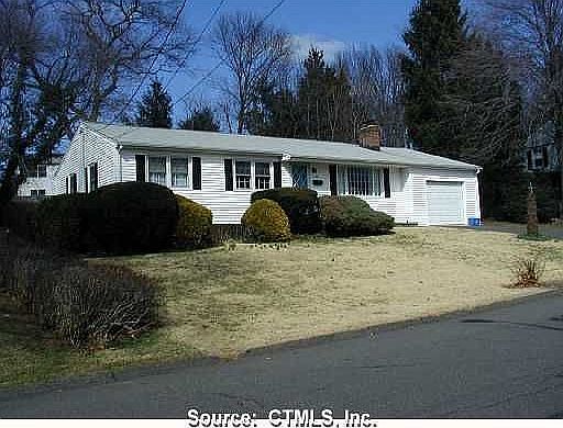 2nd image of 128 Lincoln St