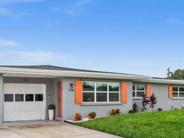 1740 Bayonne St, Sarasota, FL 34231