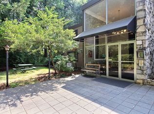 1500 SW Skyline Blvd APT 13, Portland, OR 97221