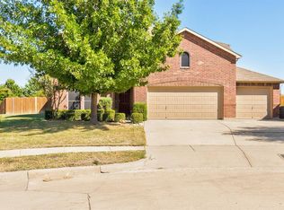5640 Calf Creek Dr, Fort Worth, TX 76179