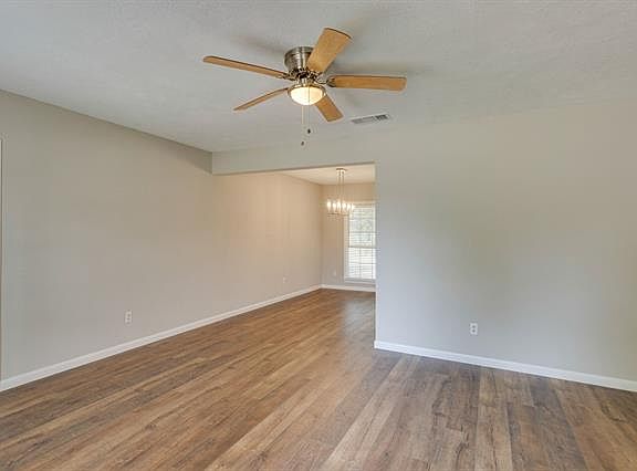 5th image of 1917 Sussex Dr