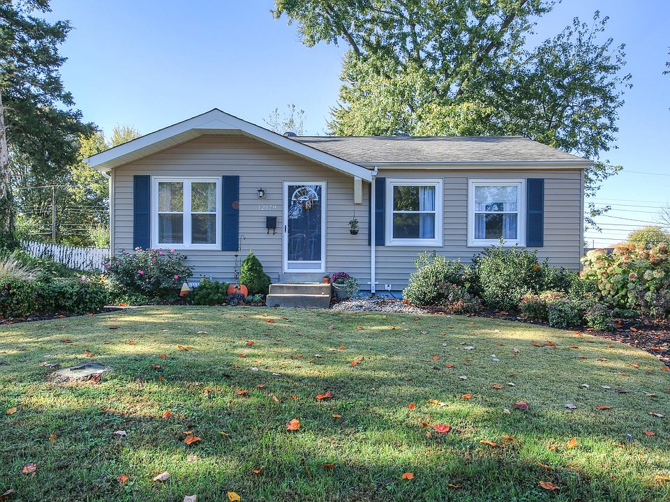 1st image of 12179 Parkwood Pl