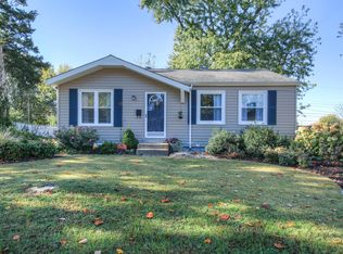 12179 Parkwood Pl, Maryland Heights, MO