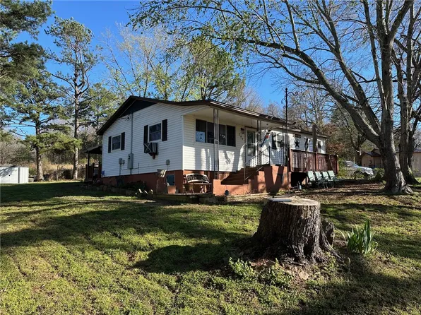 200 Cherry Ln, Huntsville, AR 72740