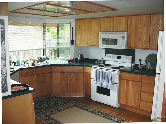 3rd image of 6600 117th Ave SE