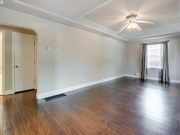 4th image of 2740 SE 70th Ave