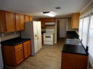 414 West St, Kensett, AR 72082
