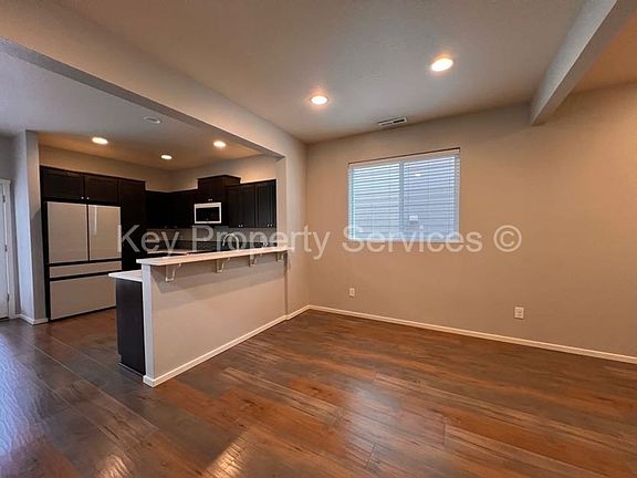 4th image of 7004 NE 13th Ave