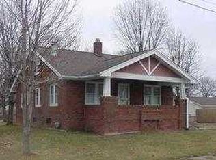 284 W Main St, Warrensburg, IL 62573