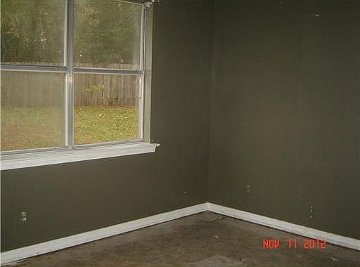 5th image of 8828 W Saint Helens Dr