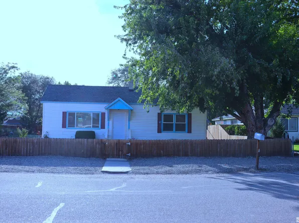 127 S California St, Yerington, NV 89447