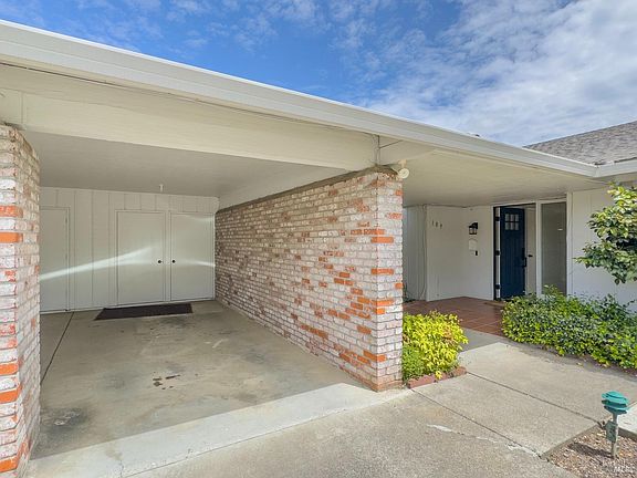 3rd image of 189 White Oak Drive